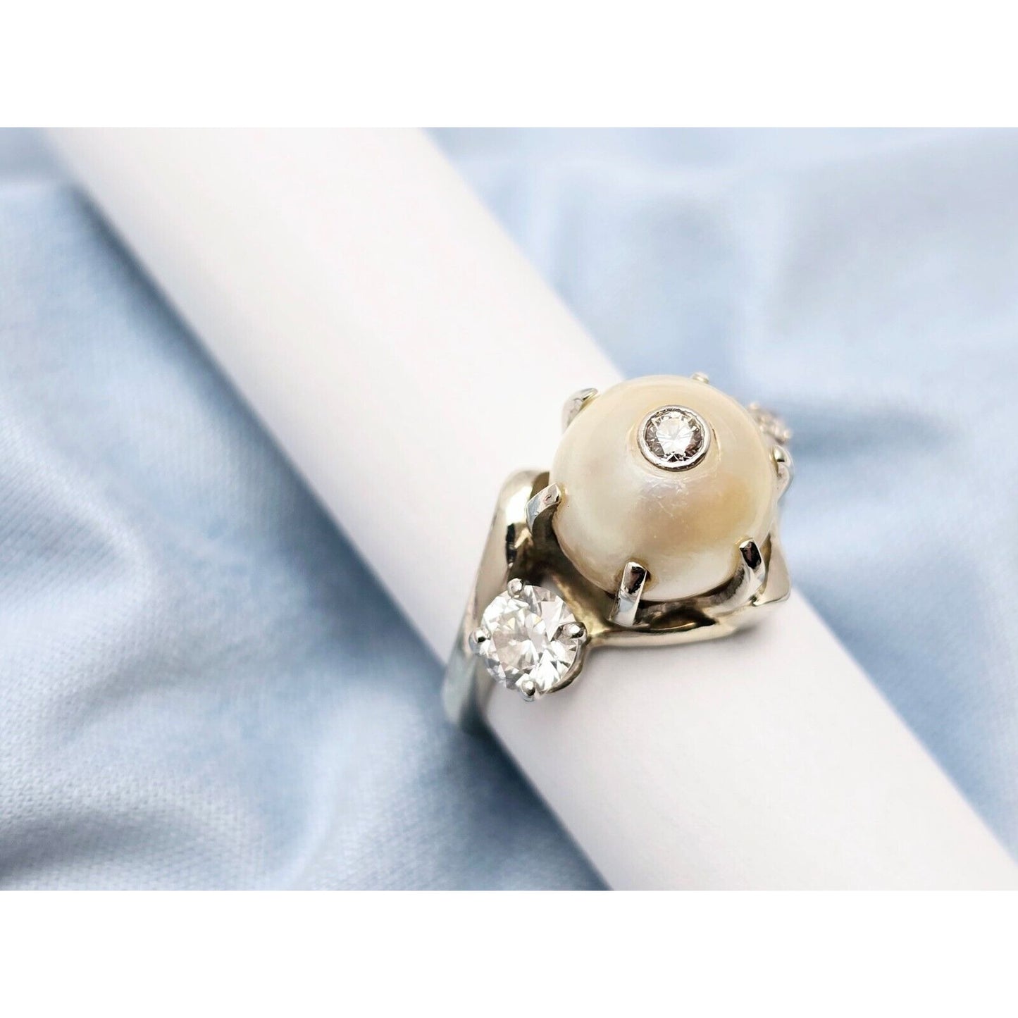 14K White Gold Pearl & Diamond Ring