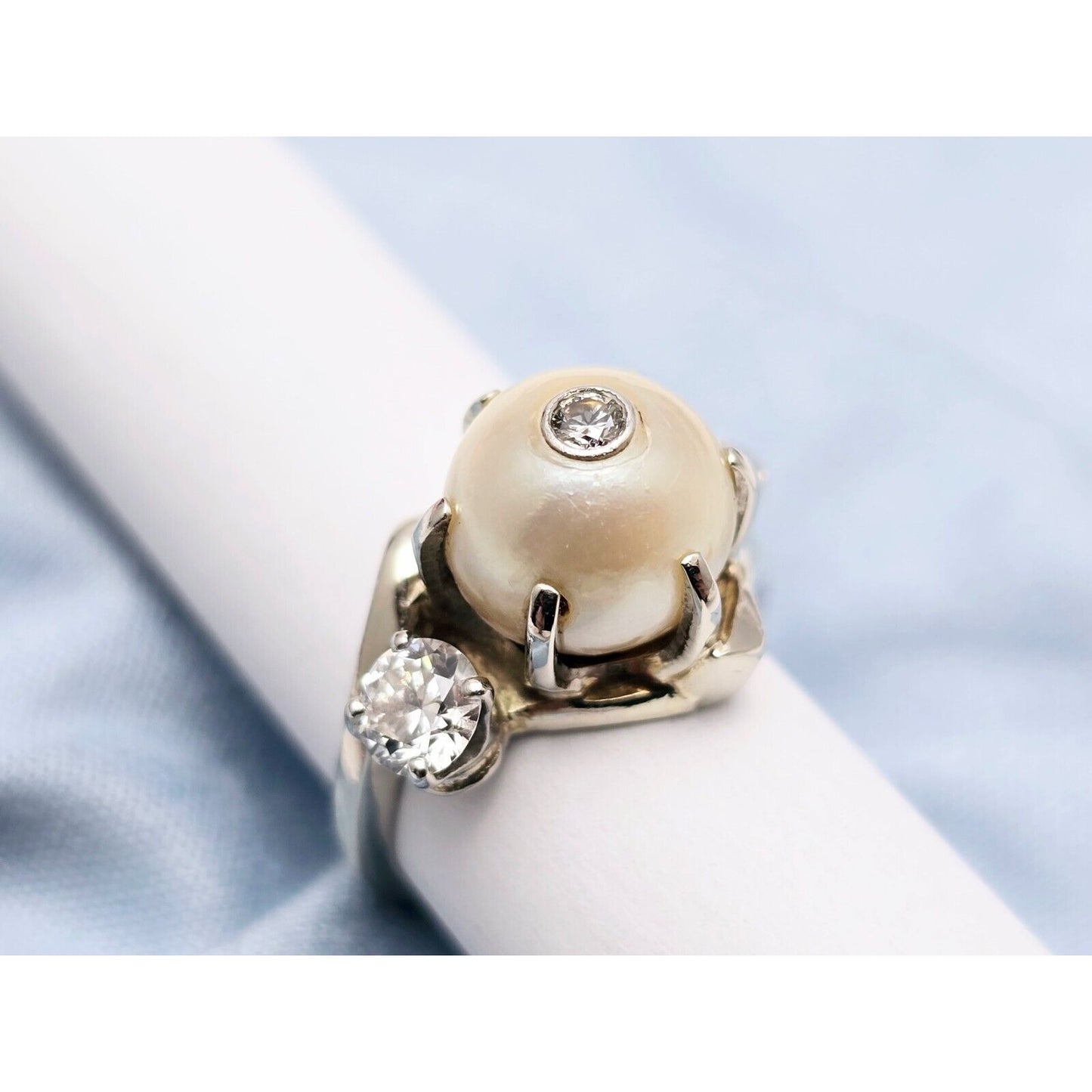 14K White Gold Pearl & Diamond Ring