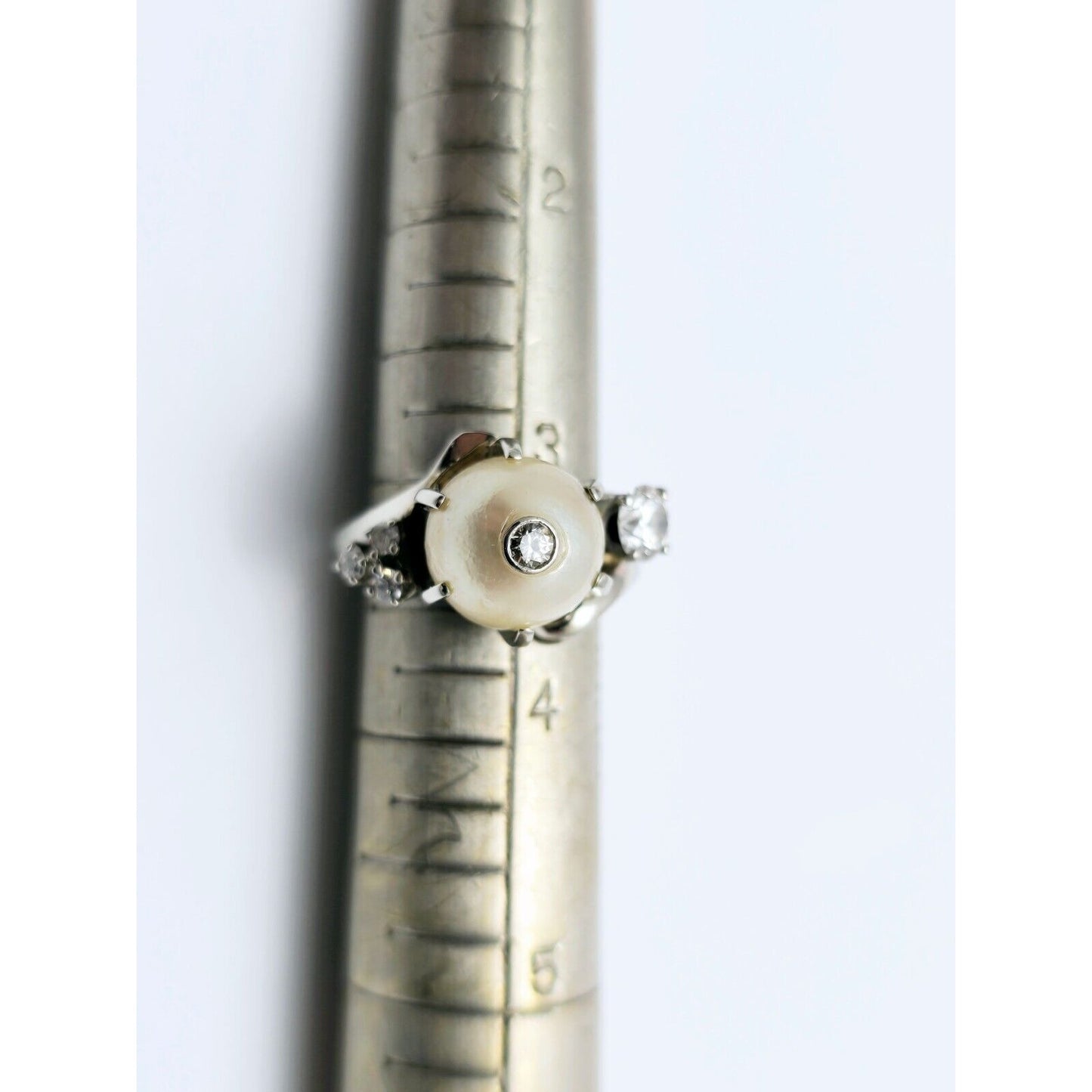 14K White Gold Pearl & Diamond Ring