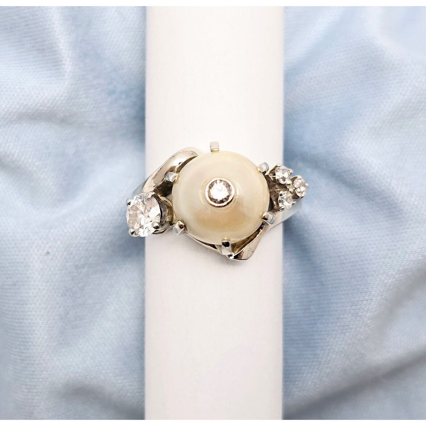 14K White Gold Pearl & Diamond Ring