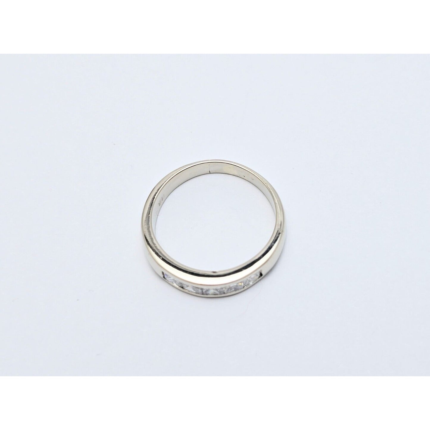 14K White Gold Princess Cut Invisible Setting Diamond Wedding Band Ring