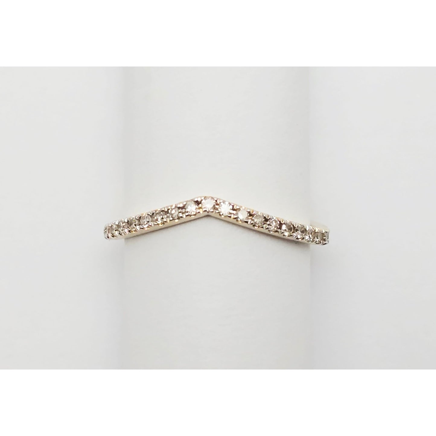 14K Yellow Gold V Shaped Diamond Ring