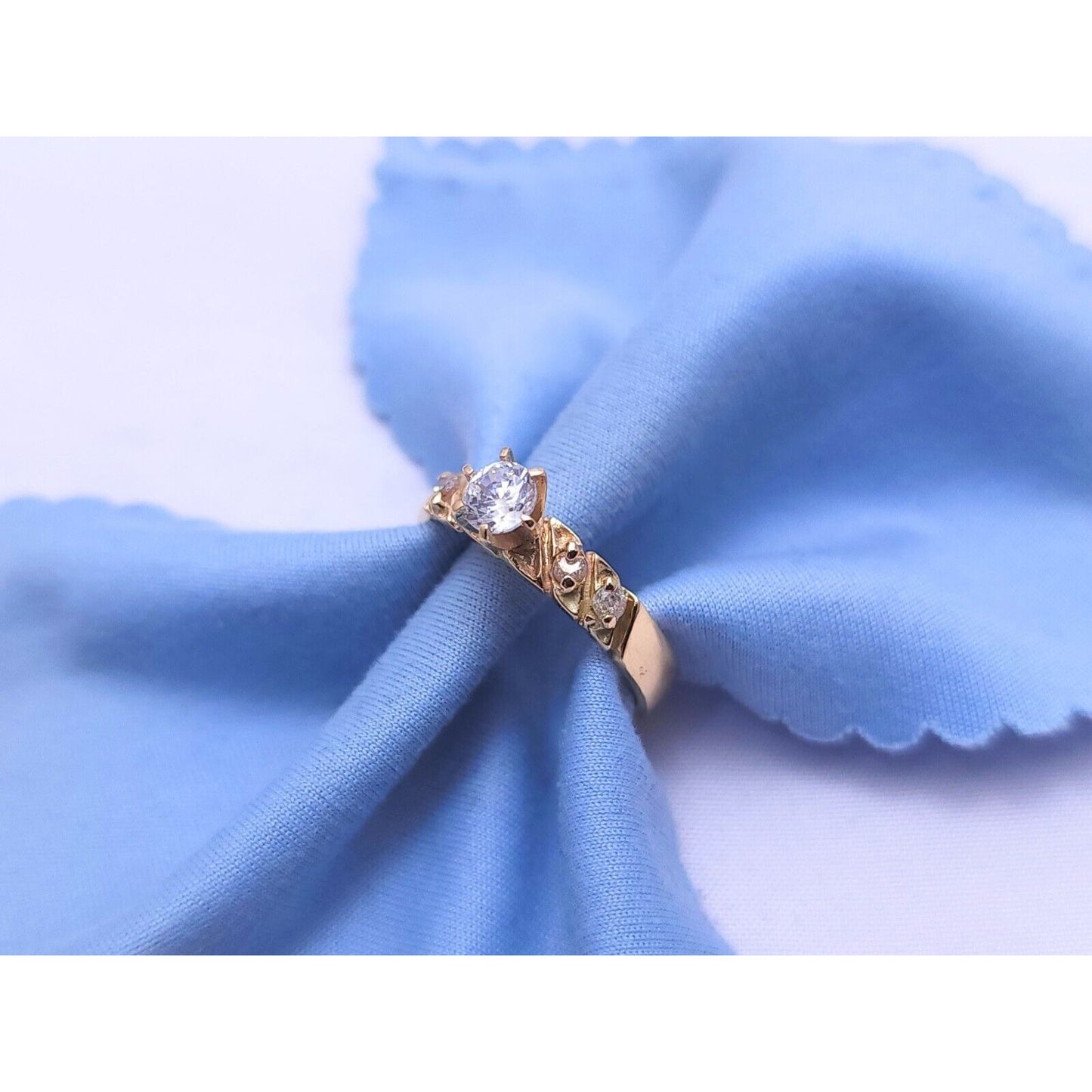14K Yellow Gold Ladies Cubic Zirconia Engagement Ring