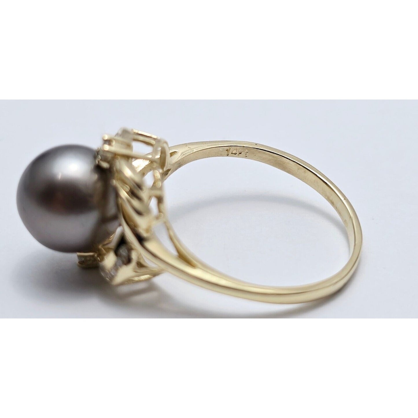 14K Yellow Gold Tahitian Pearl & Diamond Ring