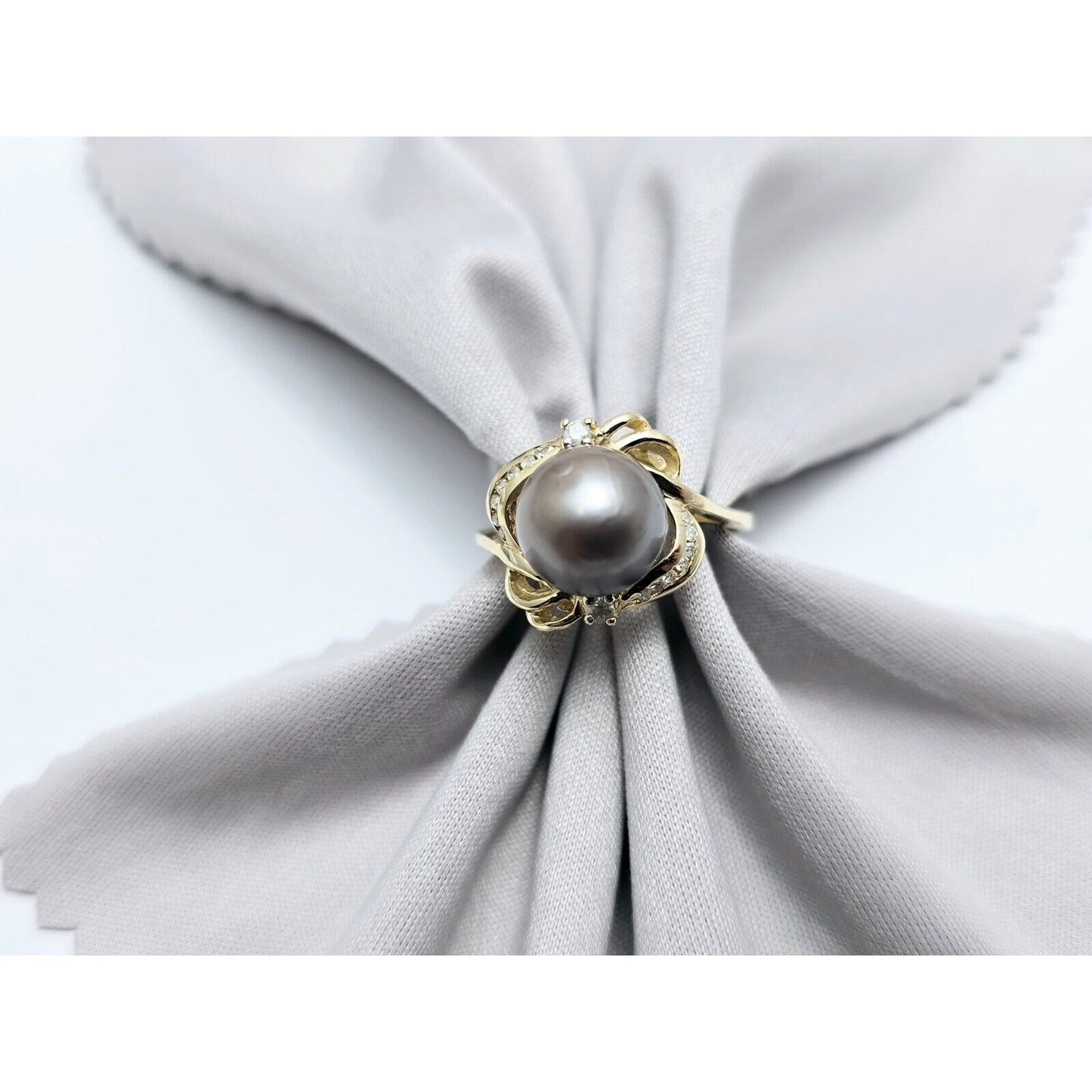 14K Yellow Gold Tahitian Pearl & Diamond Ring