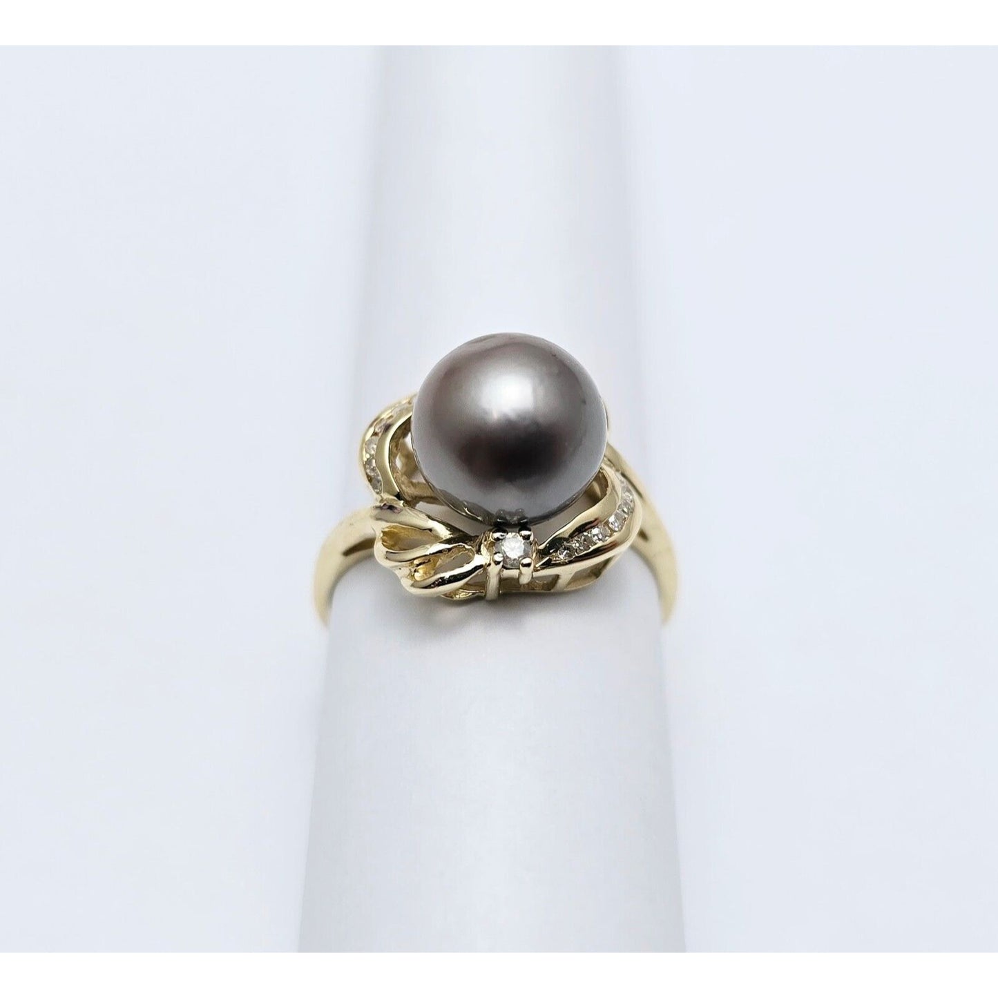 14K Yellow Gold Tahitian Pearl & Diamond Ring