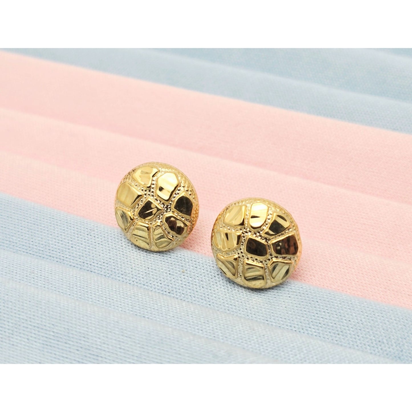 10K Yellow Gold Round Nugget Stud Earrings