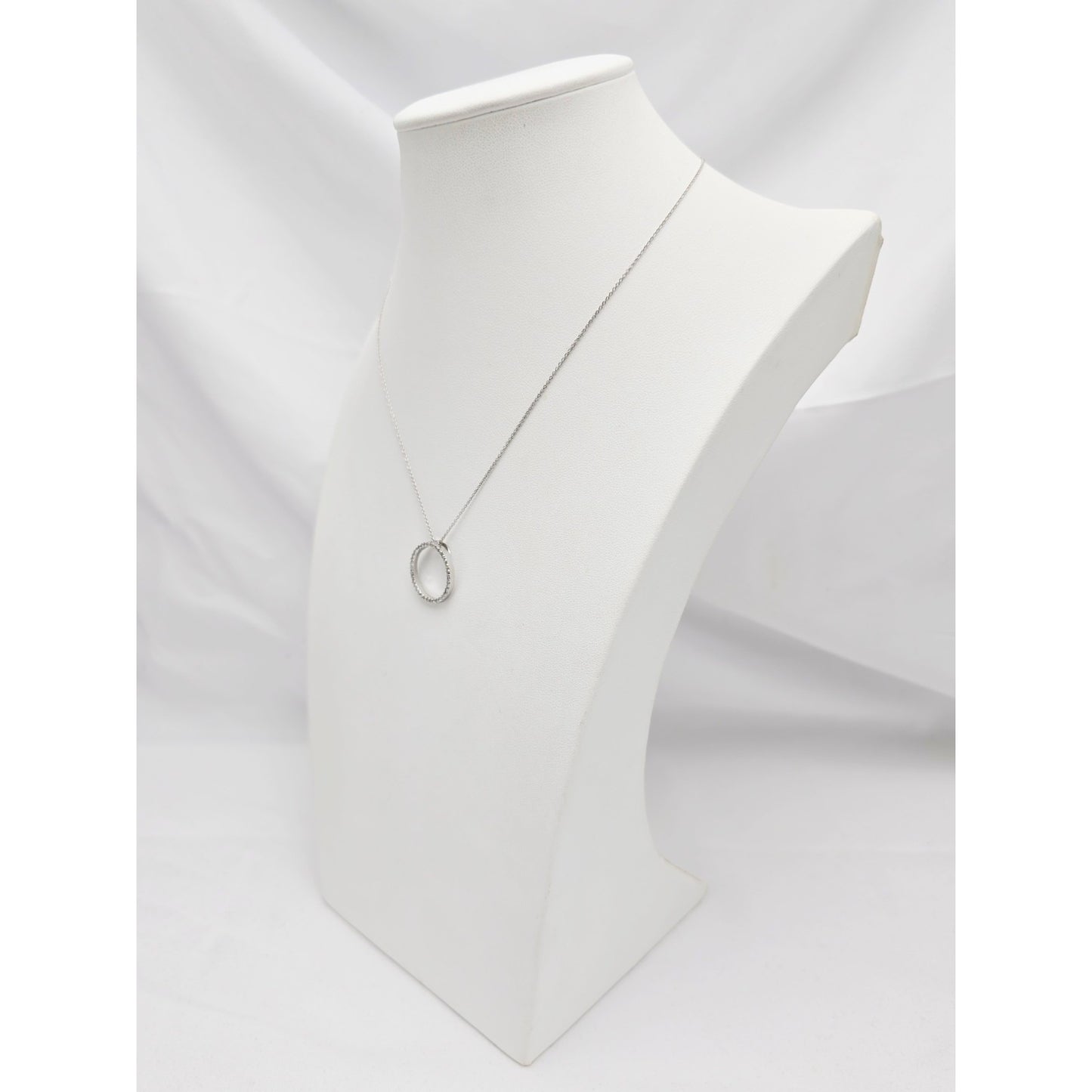 18K White Gold Cable Link Chain Necklace & Diamond Round Open Hole Charm Pendant