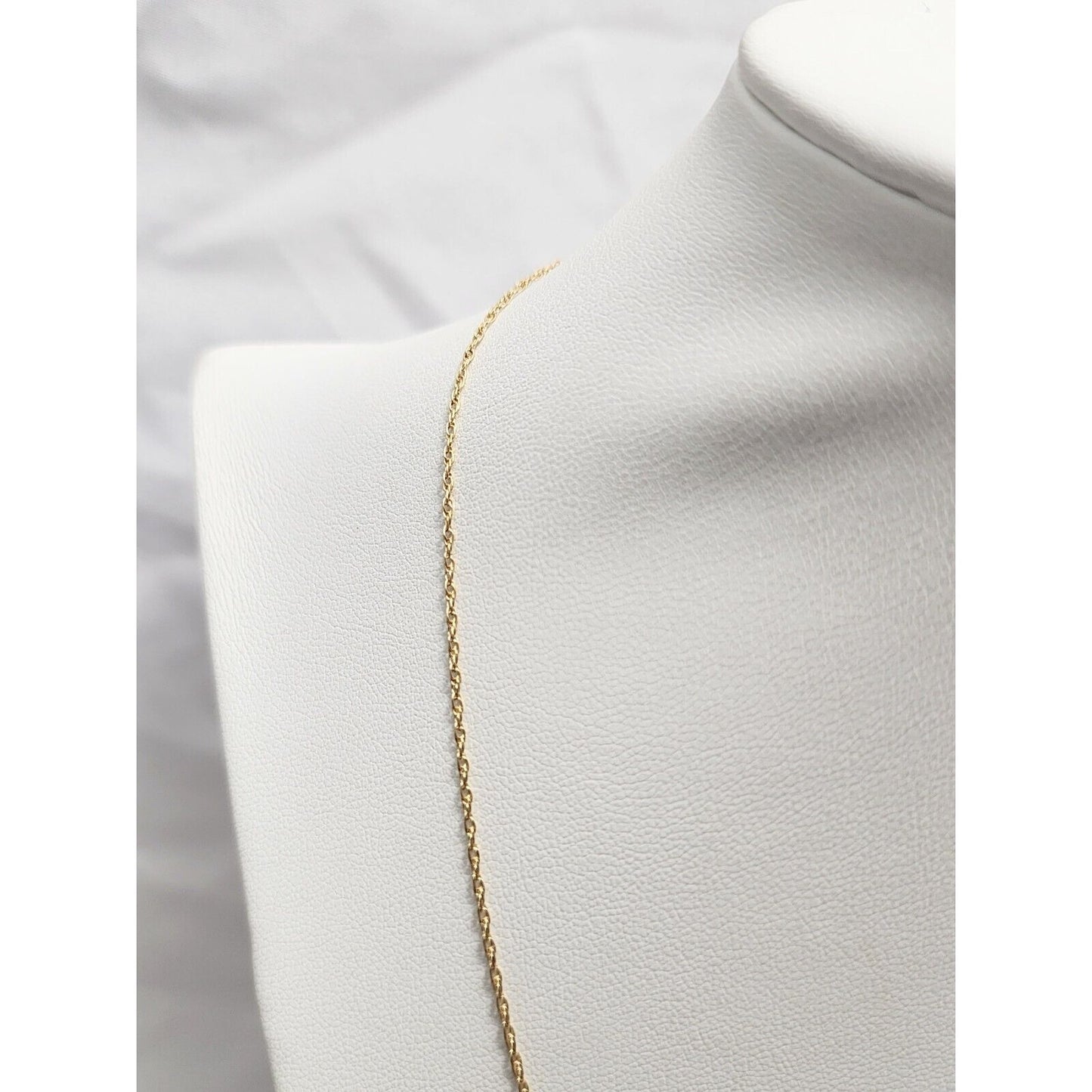 14K Yellow Gold Thin Spiral Rope Chain Necklace