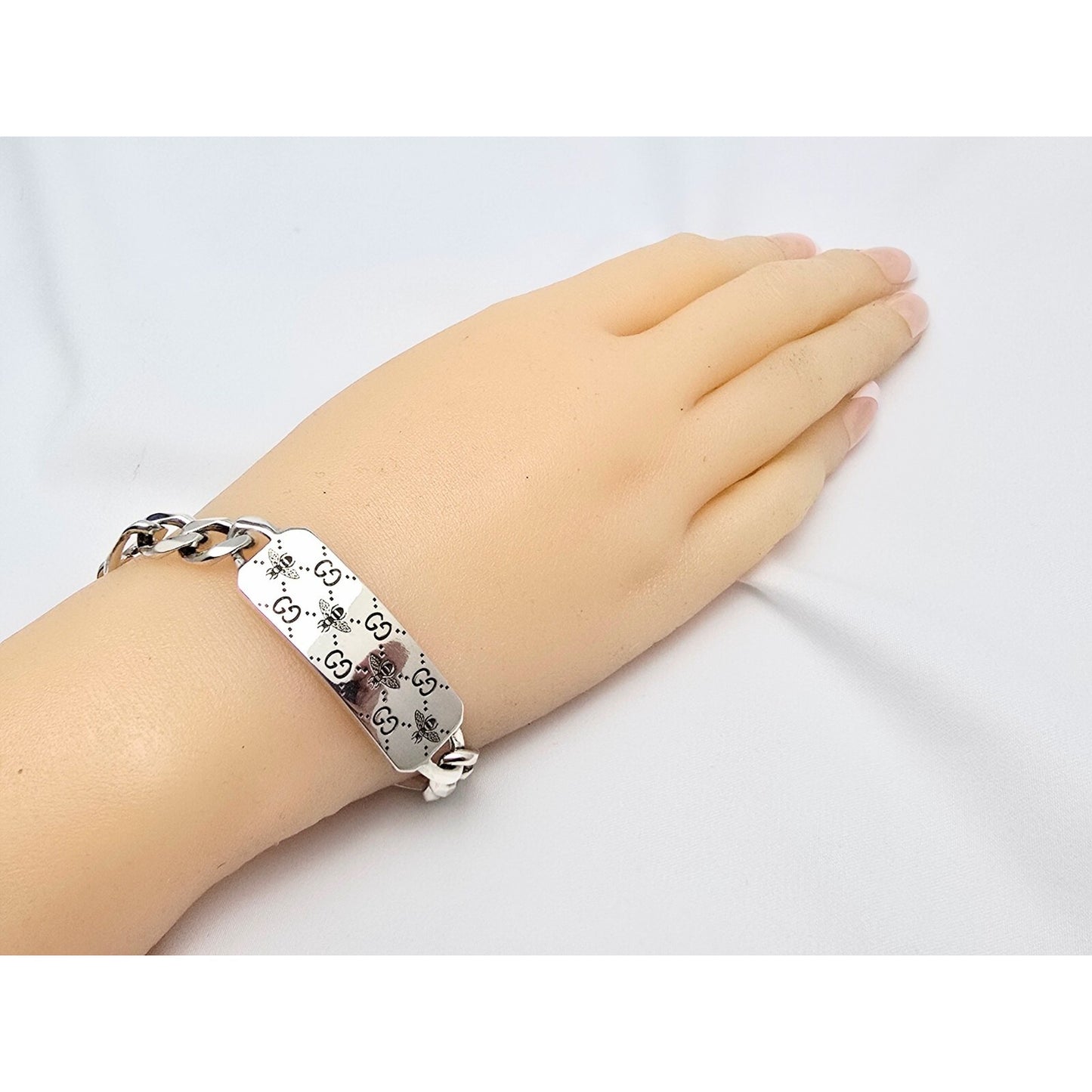 Gucci Sterling Silver 925 Signature Bee Motif and GG Link ID Bracelet