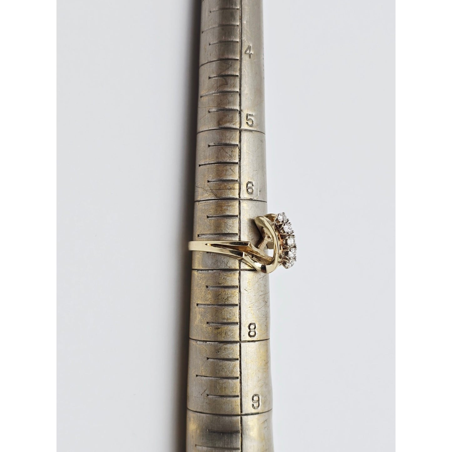 14K Yellow Gold 5 Round Diamond Ring