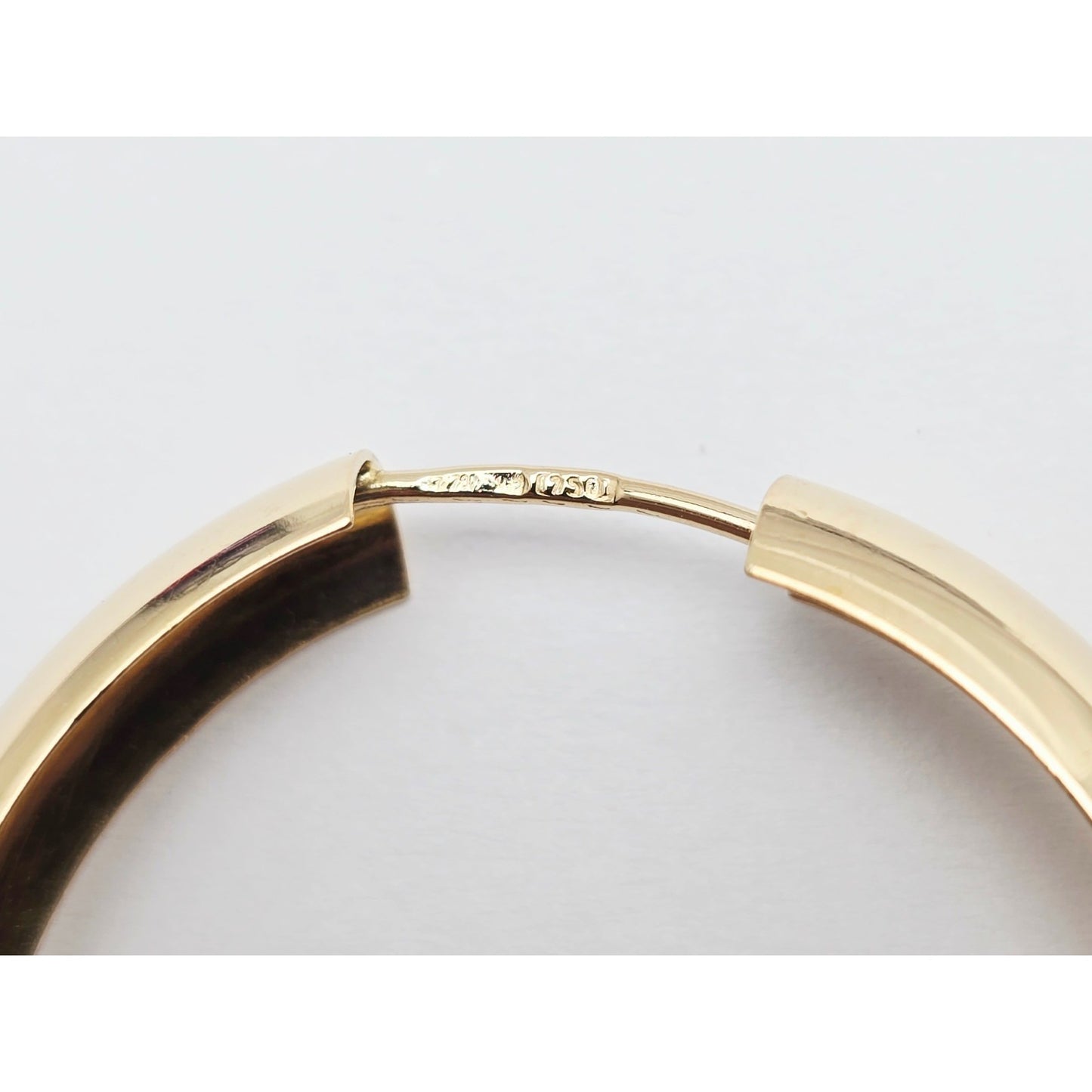 18K Yellow Gold Polished Rounded Hoop Earrings