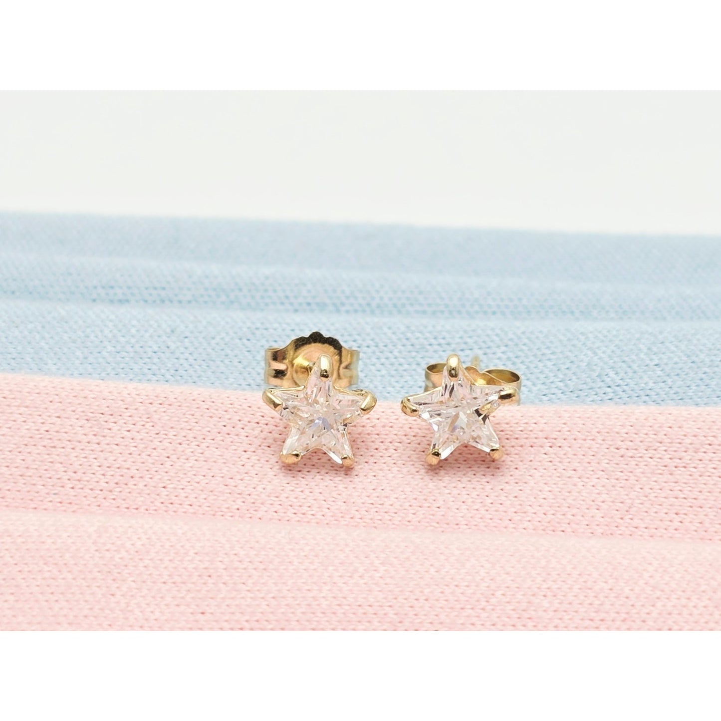 14K Yellow Gold Star Shaped CZ Stud Earrings