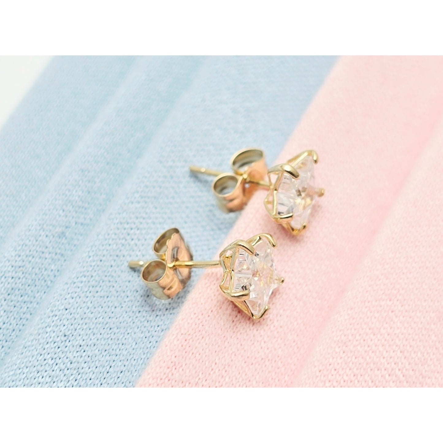 14K Yellow Gold Star Shaped CZ Stud Earrings
