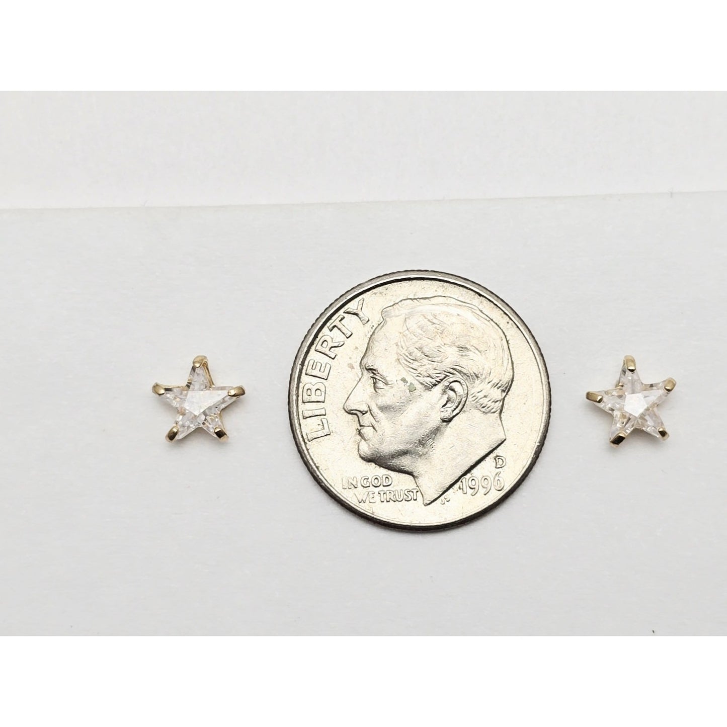 14K Yellow Gold Star Shaped CZ Stud Earrings