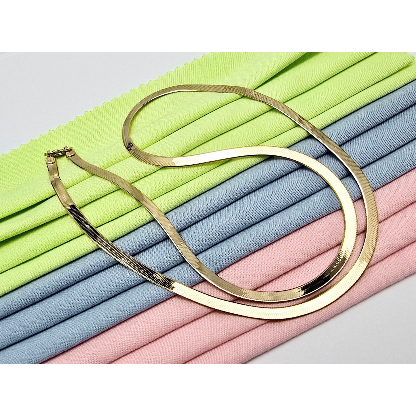 14K Yellow Gold Herringbone Chain Necklace