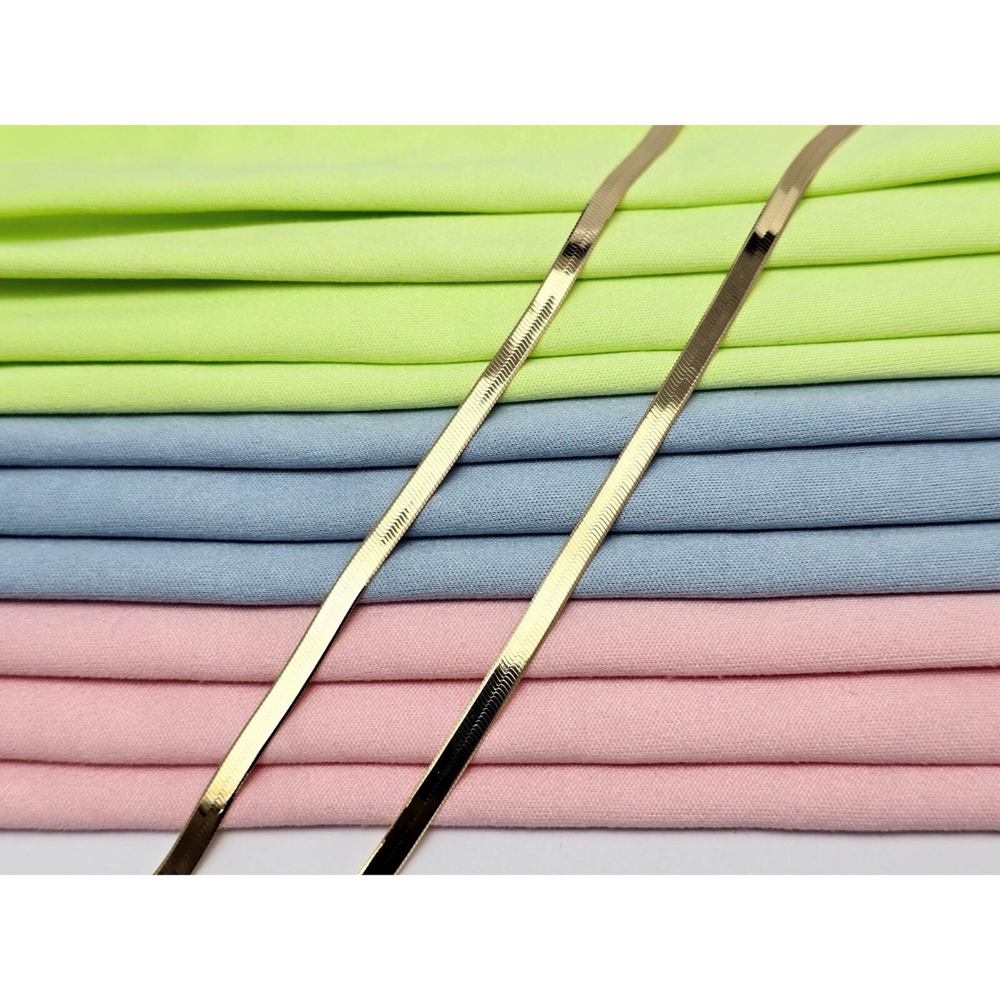 14K Yellow Gold Herringbone Chain Necklace