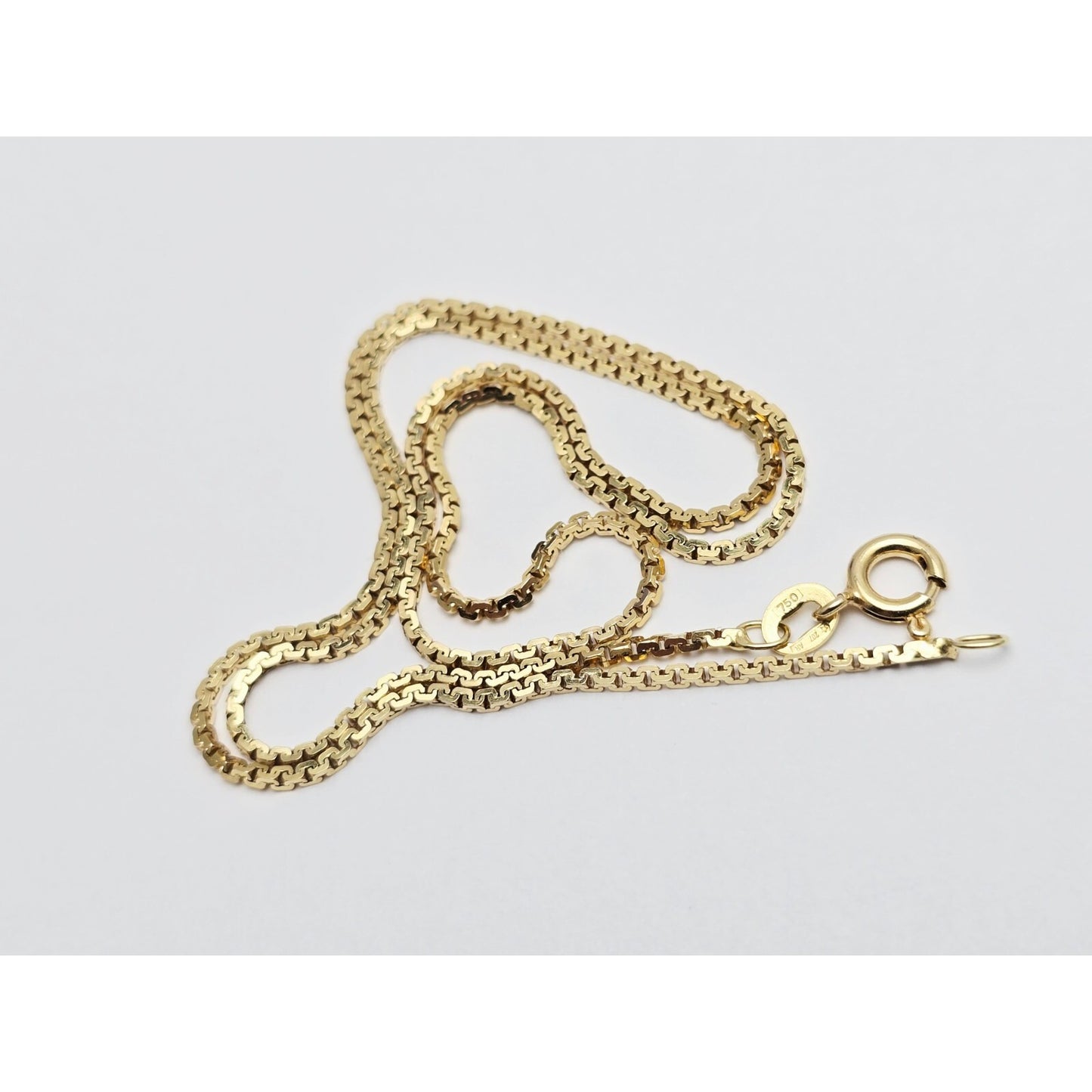 18K Yellow Gold Boxed Serpentine Link Chain Necklace