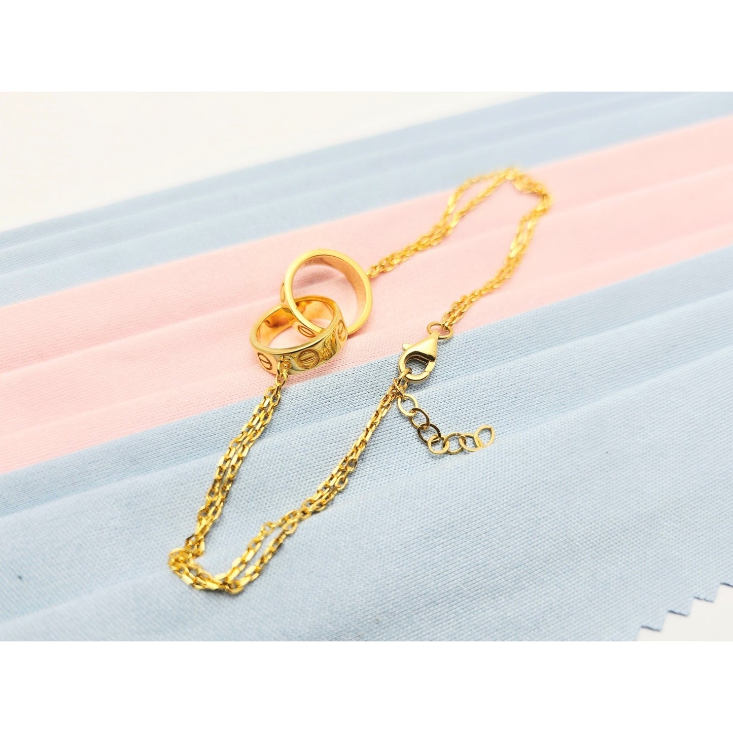 21K Yellow Gold Interlocking Circles Cable Link Resizable Bracelet
