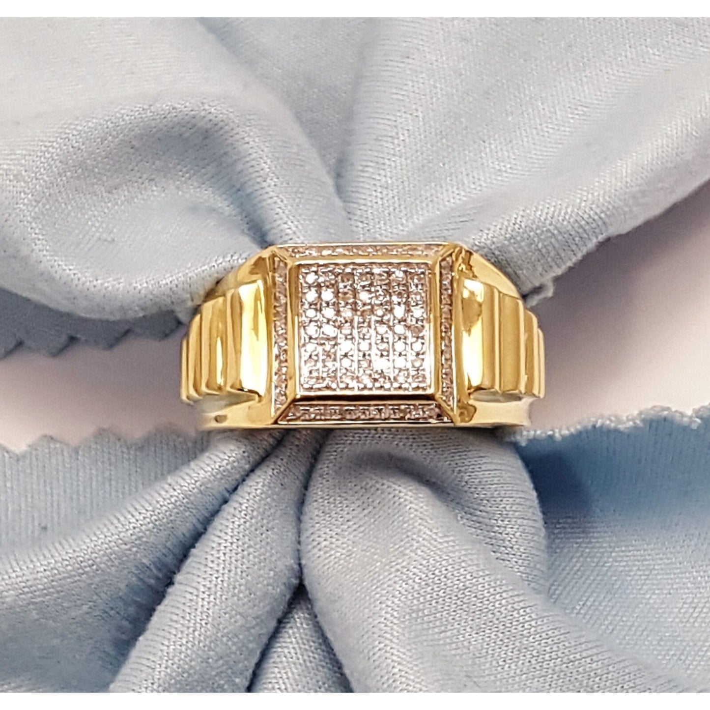 10K Yellow Gold Diamond Men's Ring