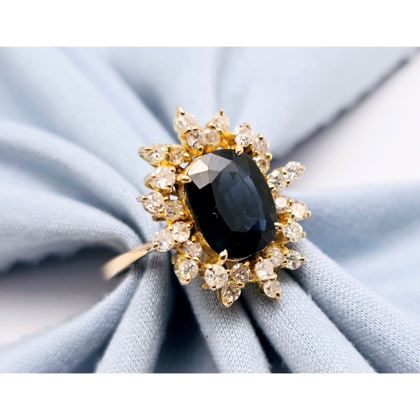 18K Yellow Gold Oval Sapphire & Round Diamond Ring