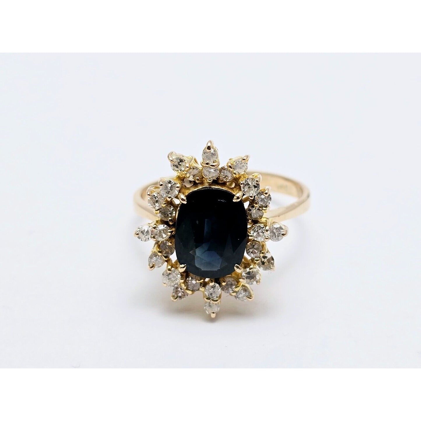 18K Yellow Gold Oval Sapphire & Round Diamond Ring