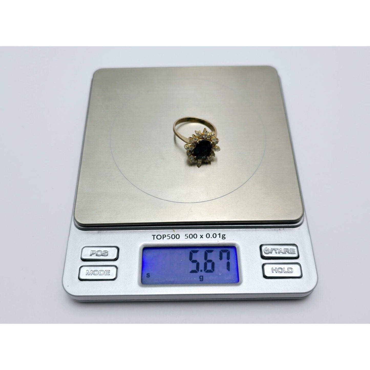 18K Yellow Gold Oval Sapphire & Round Diamond Ring