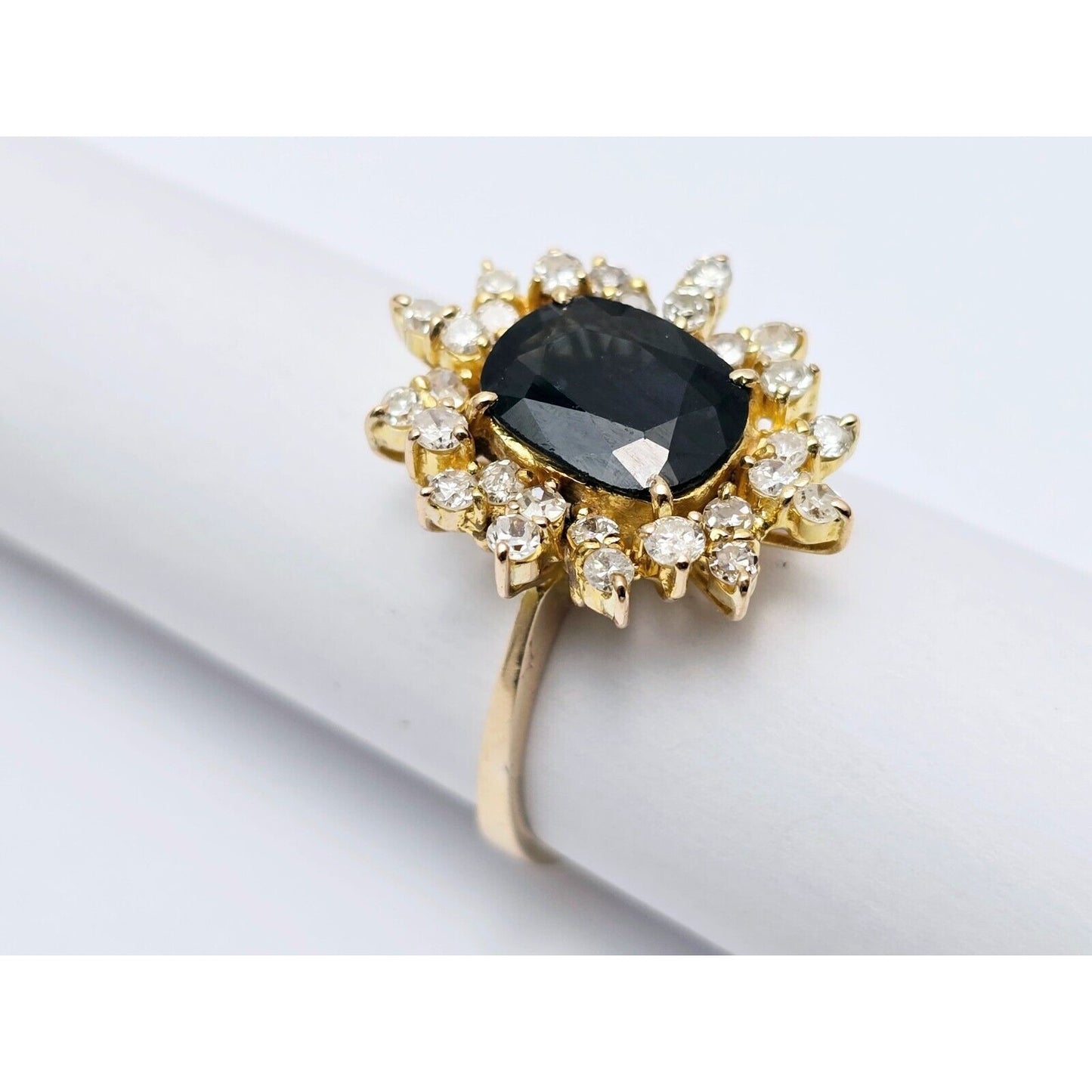 18K Yellow Gold Oval Sapphire & Round Diamond Ring