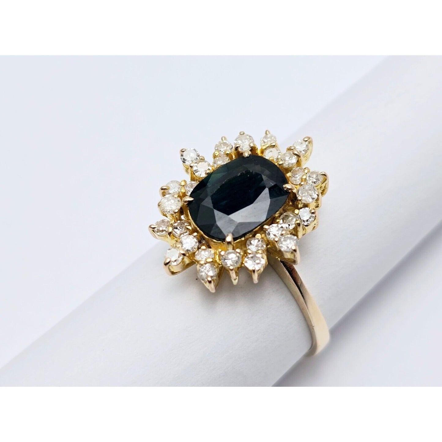 18K Yellow Gold Oval Sapphire & Round Diamond Ring