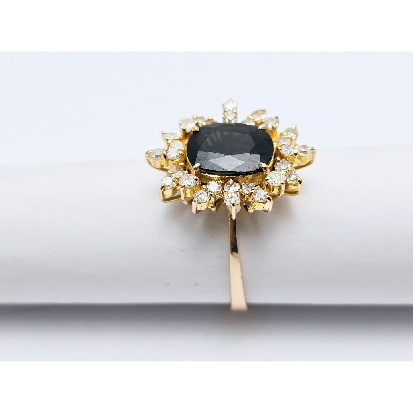 18K Yellow Gold Oval Sapphire & Round Diamond Ring