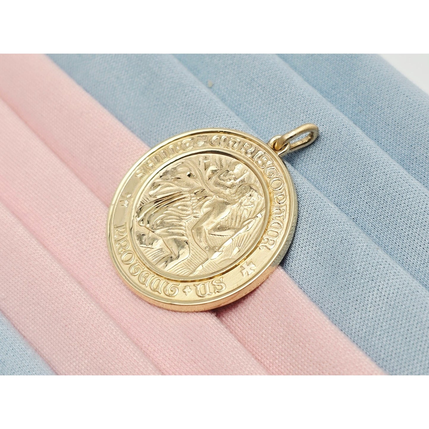 10K Yellow Gold Round Saint Christopher Charm Pendant