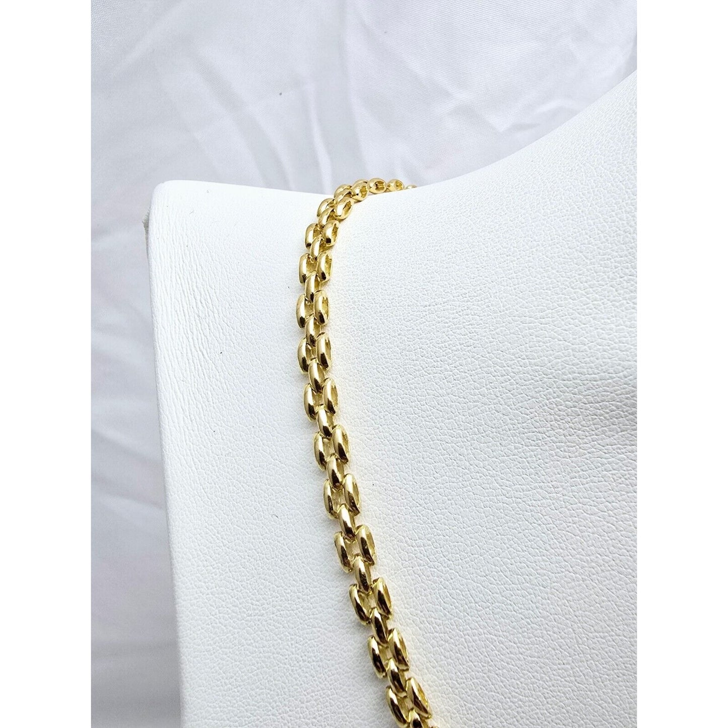 18K Yellow Gold Cabochon Sapphire & Diamond Link Chain Necklace
