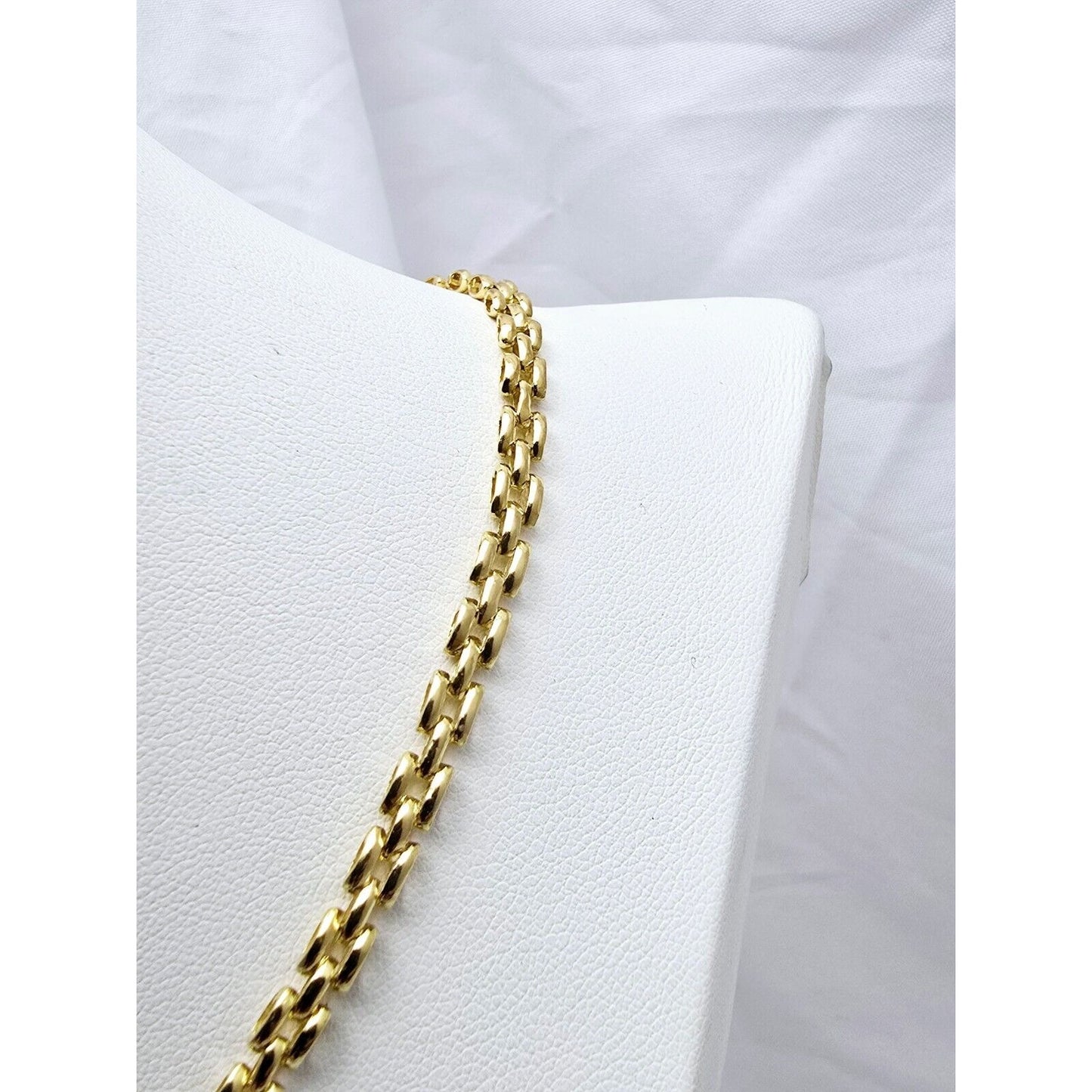 18K Yellow Gold Cabochon Sapphire & Diamond Link Chain Necklace