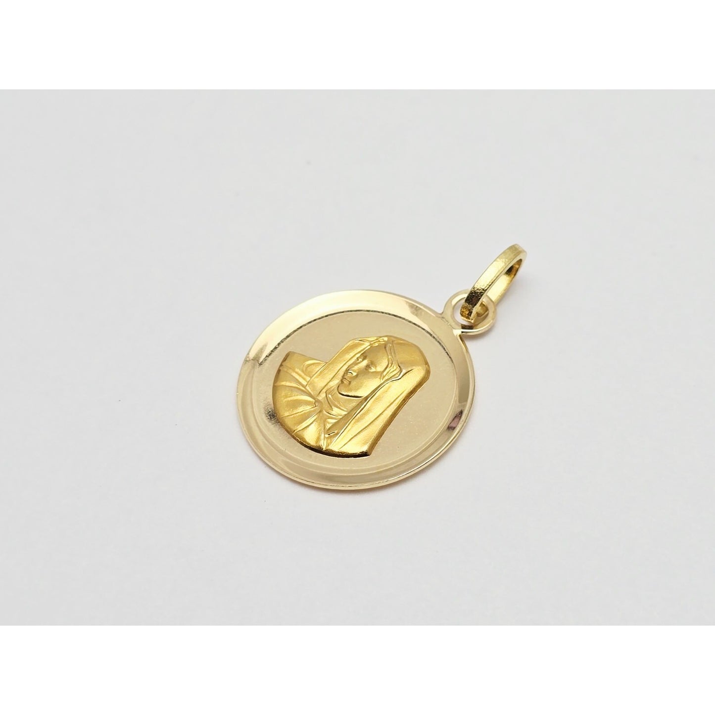 18K Yellow Gold Round Saint Mary Charm Pendant