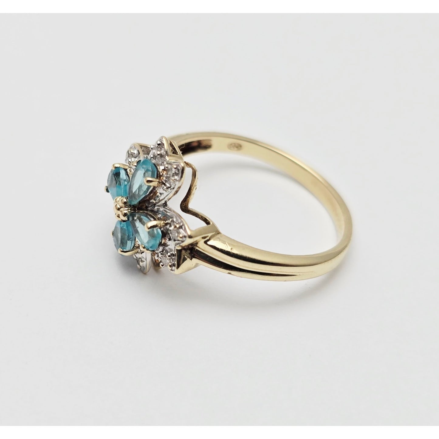 10K Two Tone Gold Green Quartz & Diamond Flower Ring