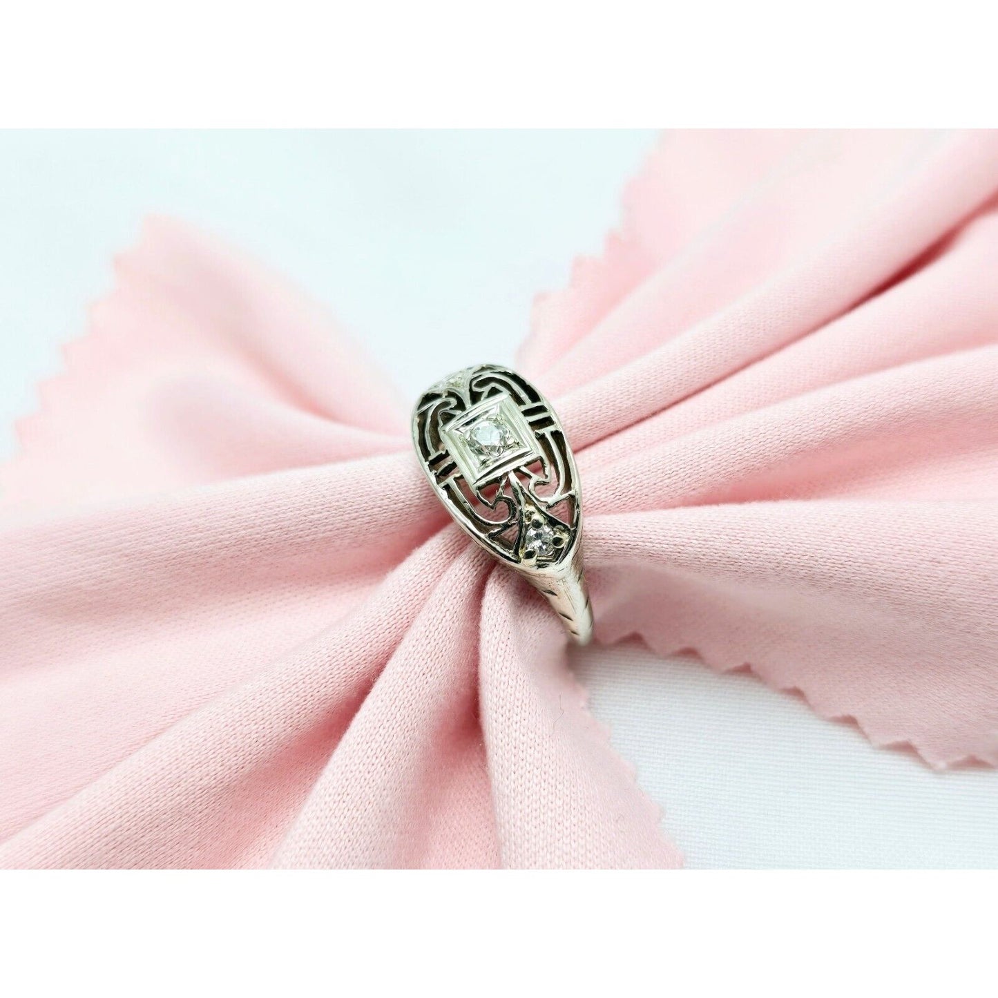 Vintage 14K White Gold 3 Old Cut Diamond Ring