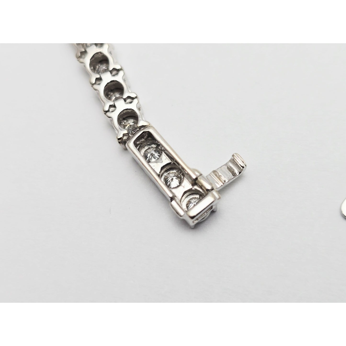 14K White Gold Round Cut Diamond Tennis Link Bracelet