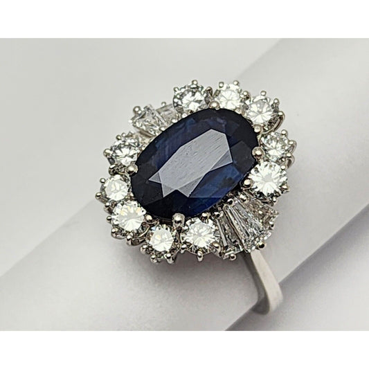 18K White Gold Sapphire & Diamond Ring