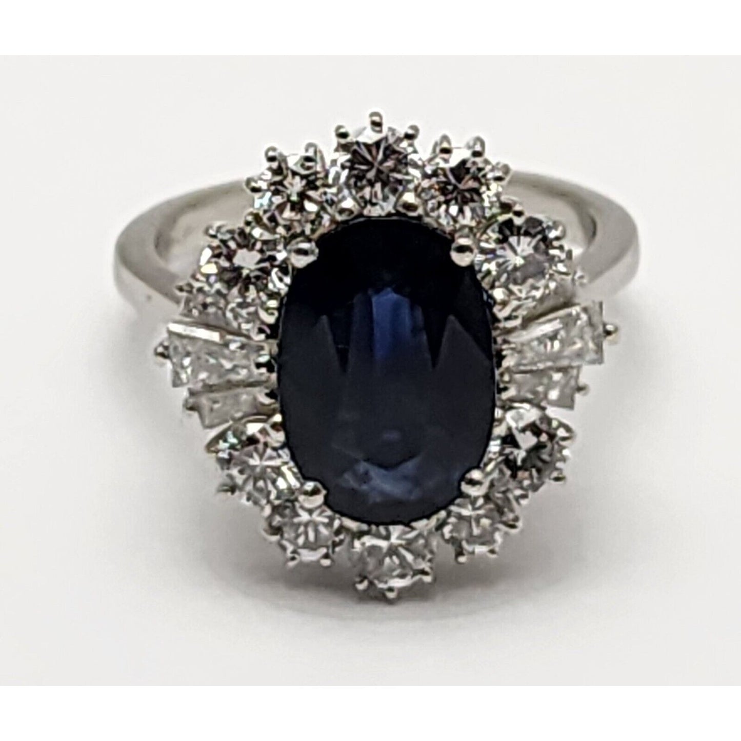 18K White Gold Sapphire & Diamond Ring