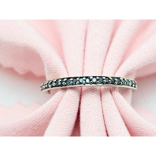 10K White Gold Single Row Green Diamond Wedding Band Ring