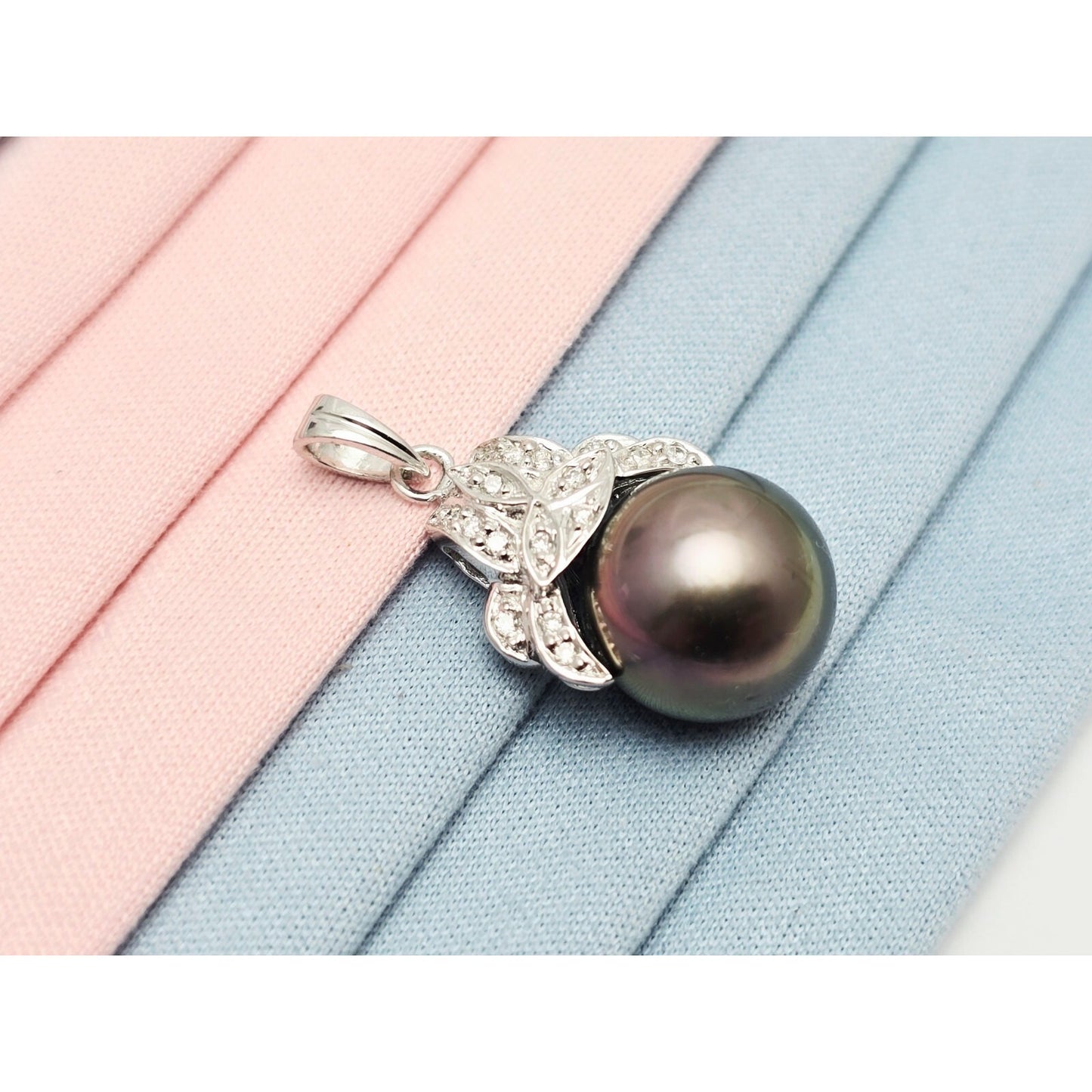 14K White Gold Tahitian Pearl & Diamond Drop Dangle Charm Pendant