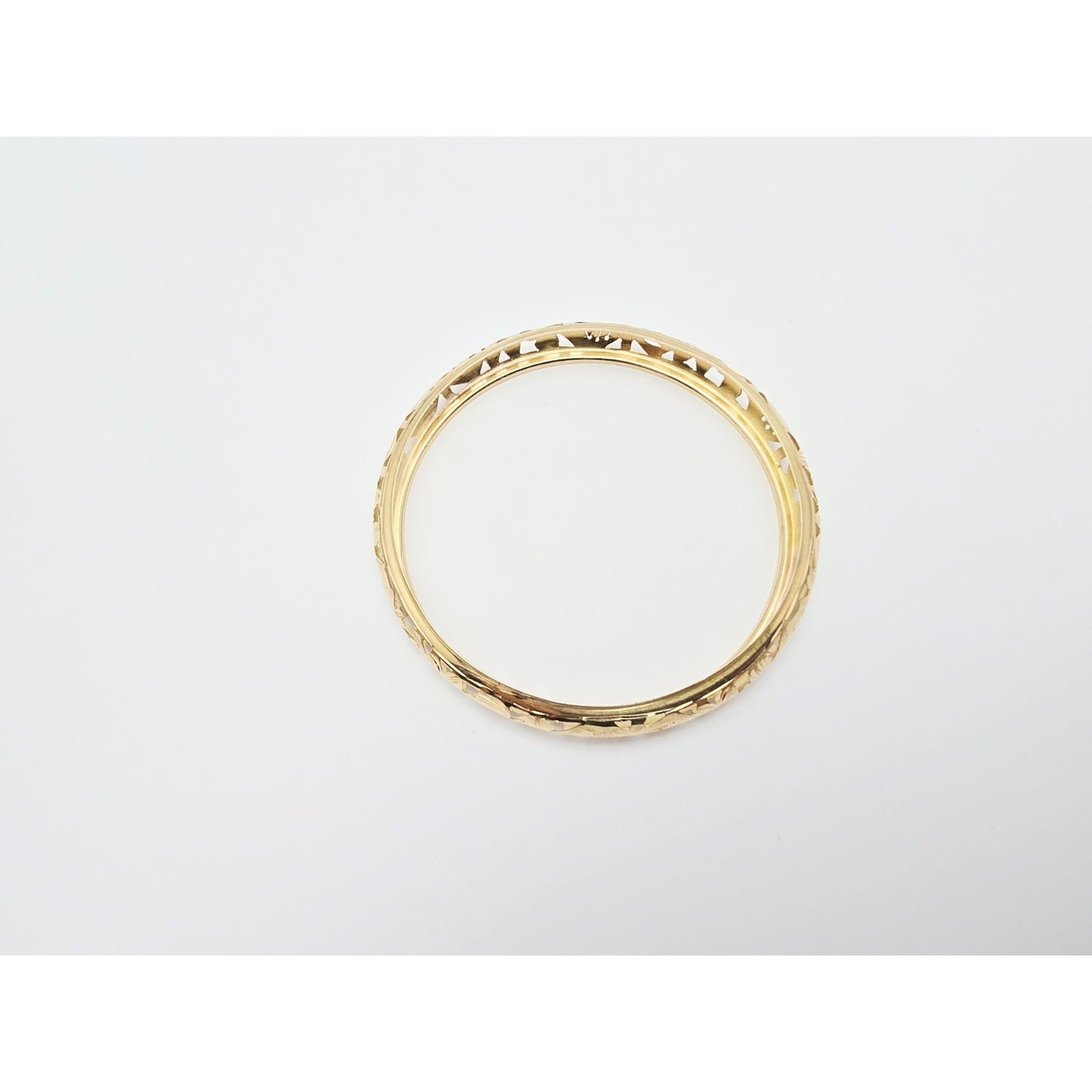14K Yellow Gold Floral Engraved Bangle Bracelet