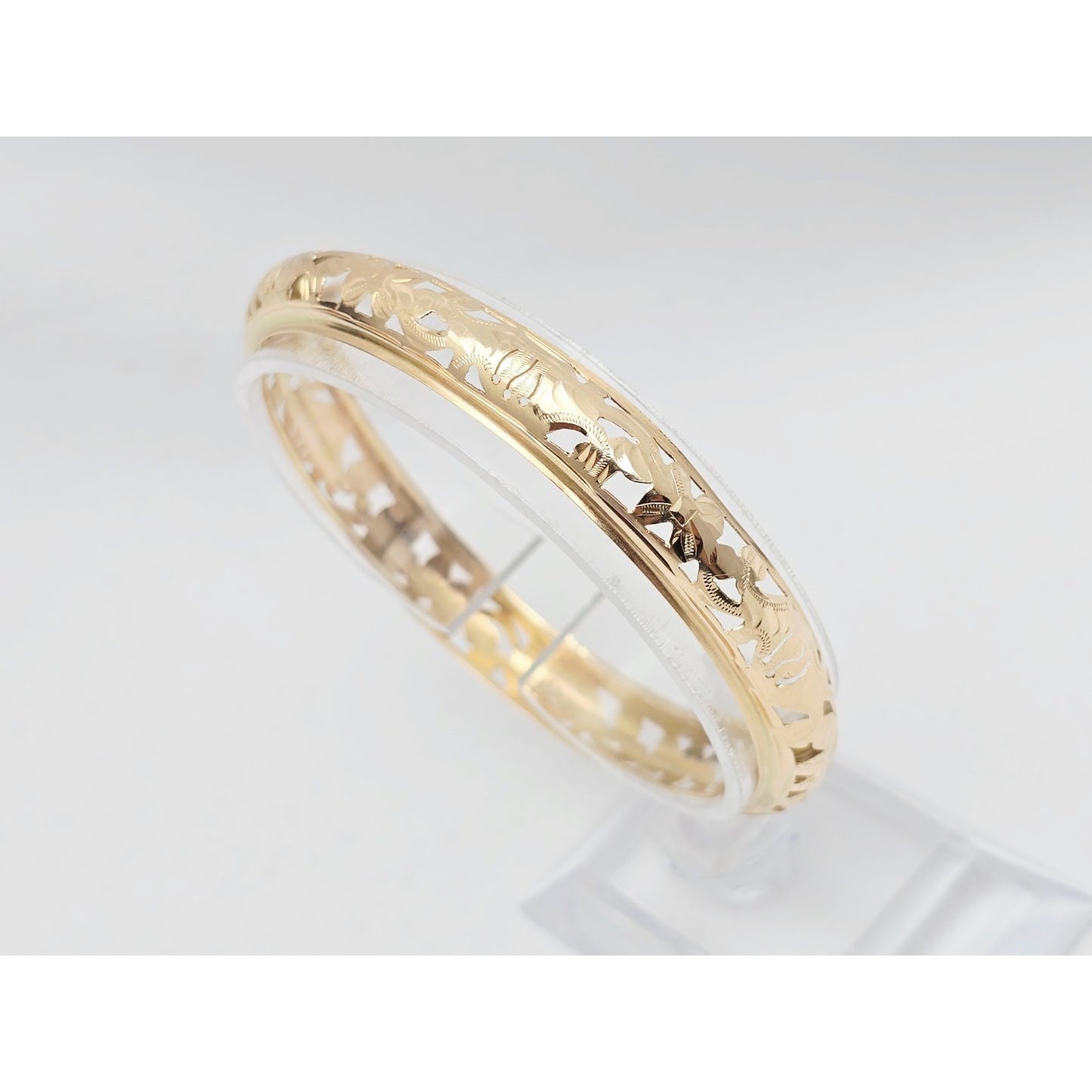 14K Yellow Gold Floral Engraved Bangle Bracelet