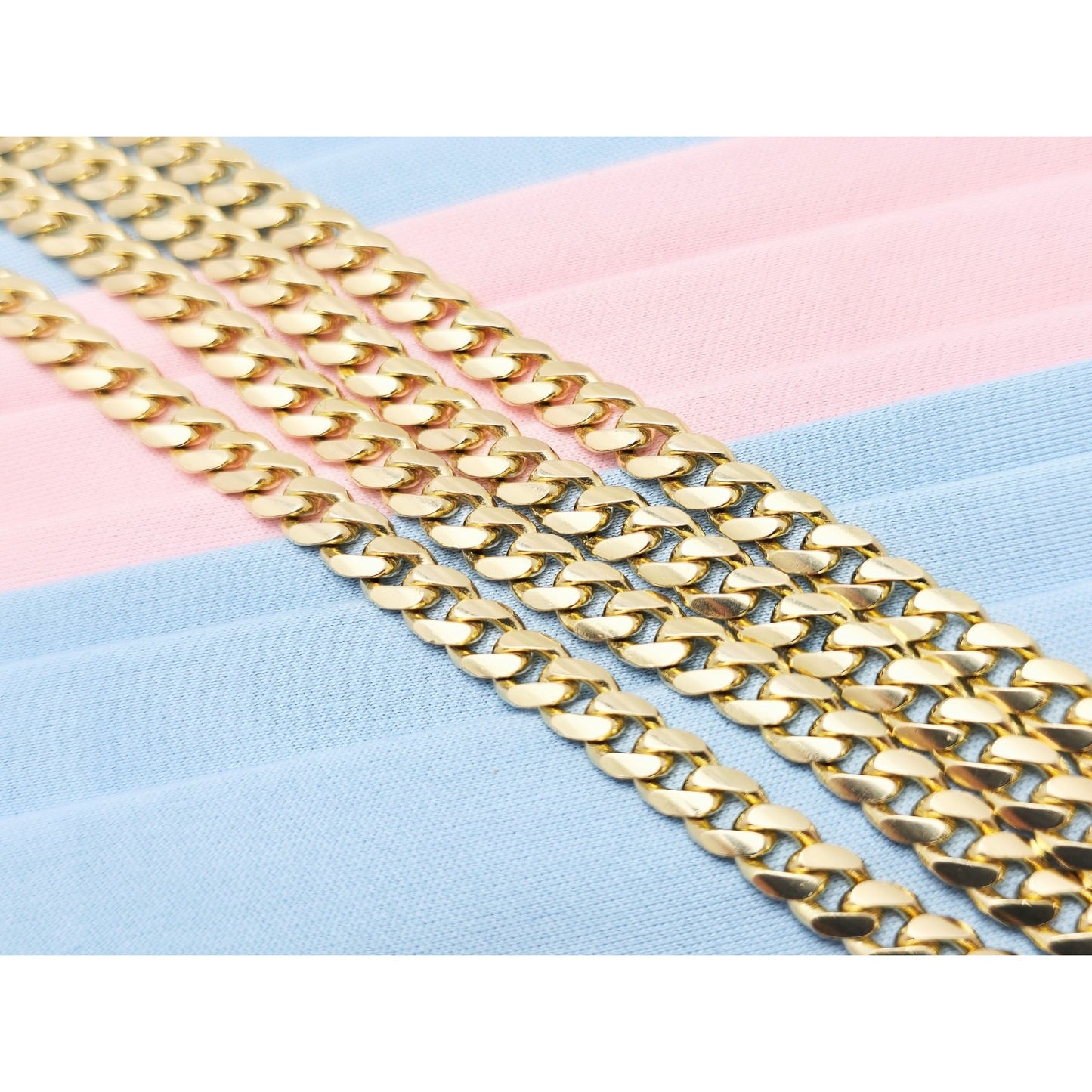 14K Yellow Gold Cuban Curb Link Chain Necklace