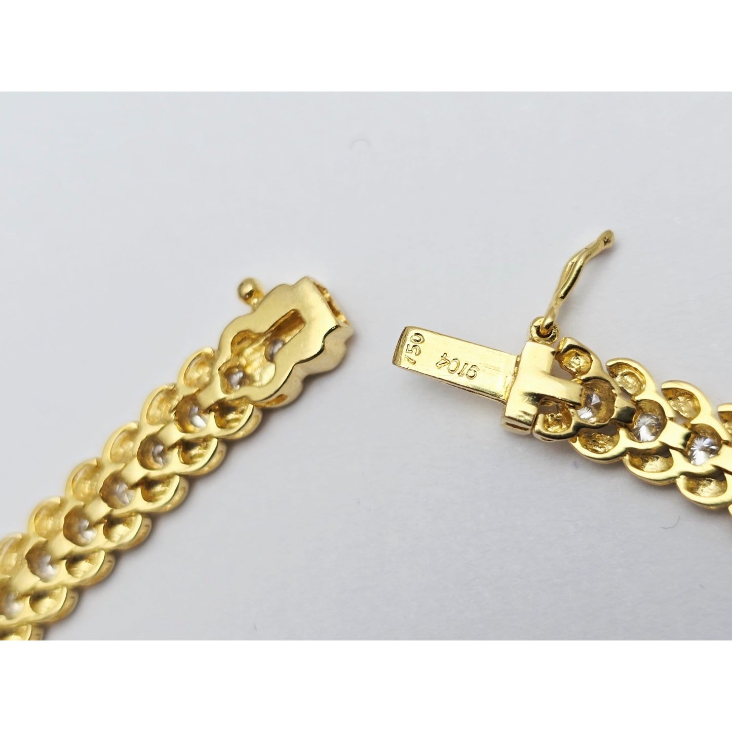 18K Yellow Gold Diamond Tennis Link Chain Necklace