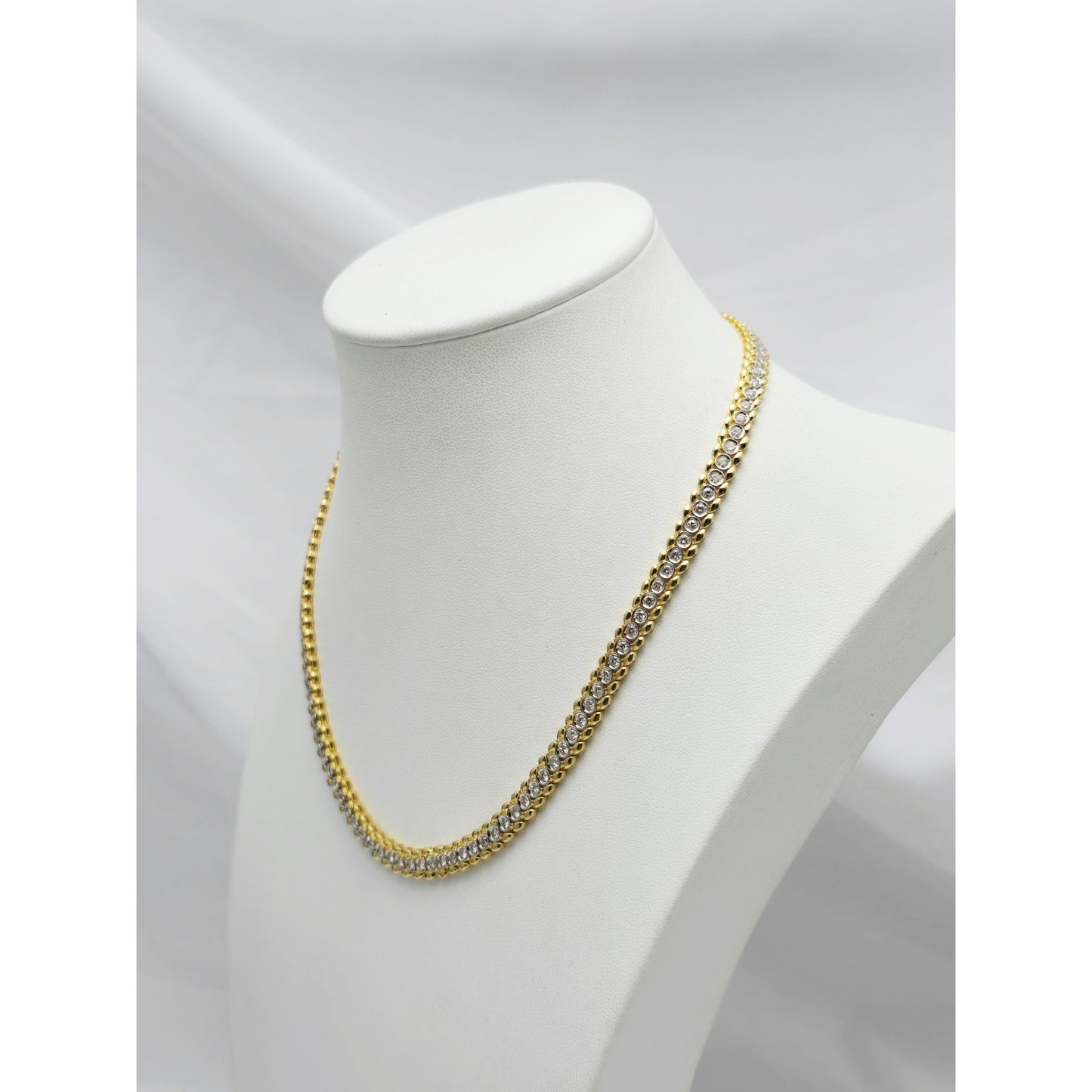 18K Yellow Gold Diamond Tennis Link Chain Necklace