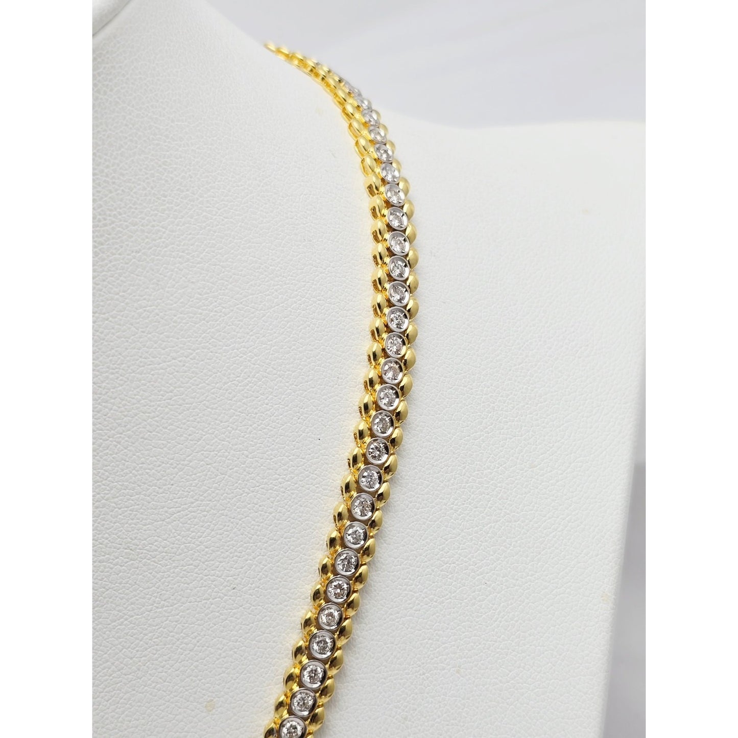 18K Yellow Gold Diamond Tennis Link Chain Necklace