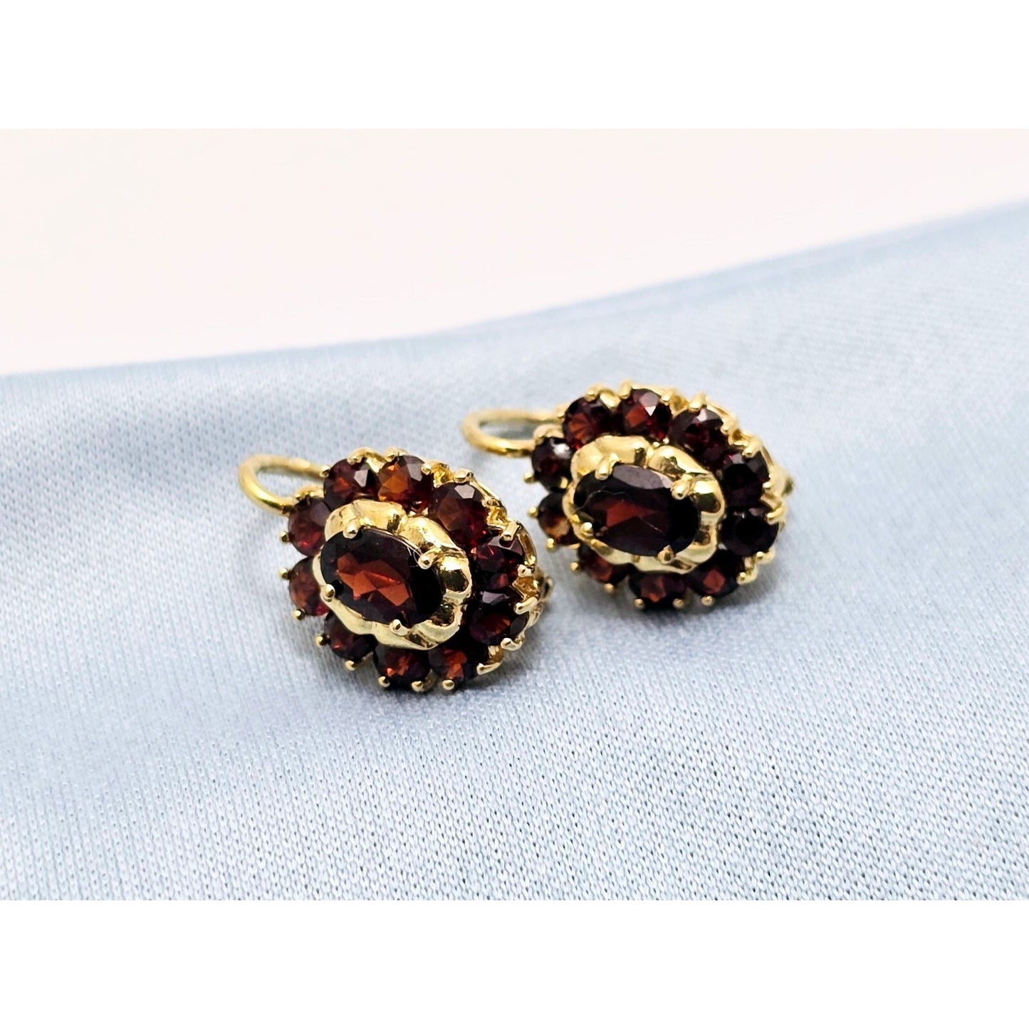 18K Yellow Gold Garnet Flower Hinged Earrings