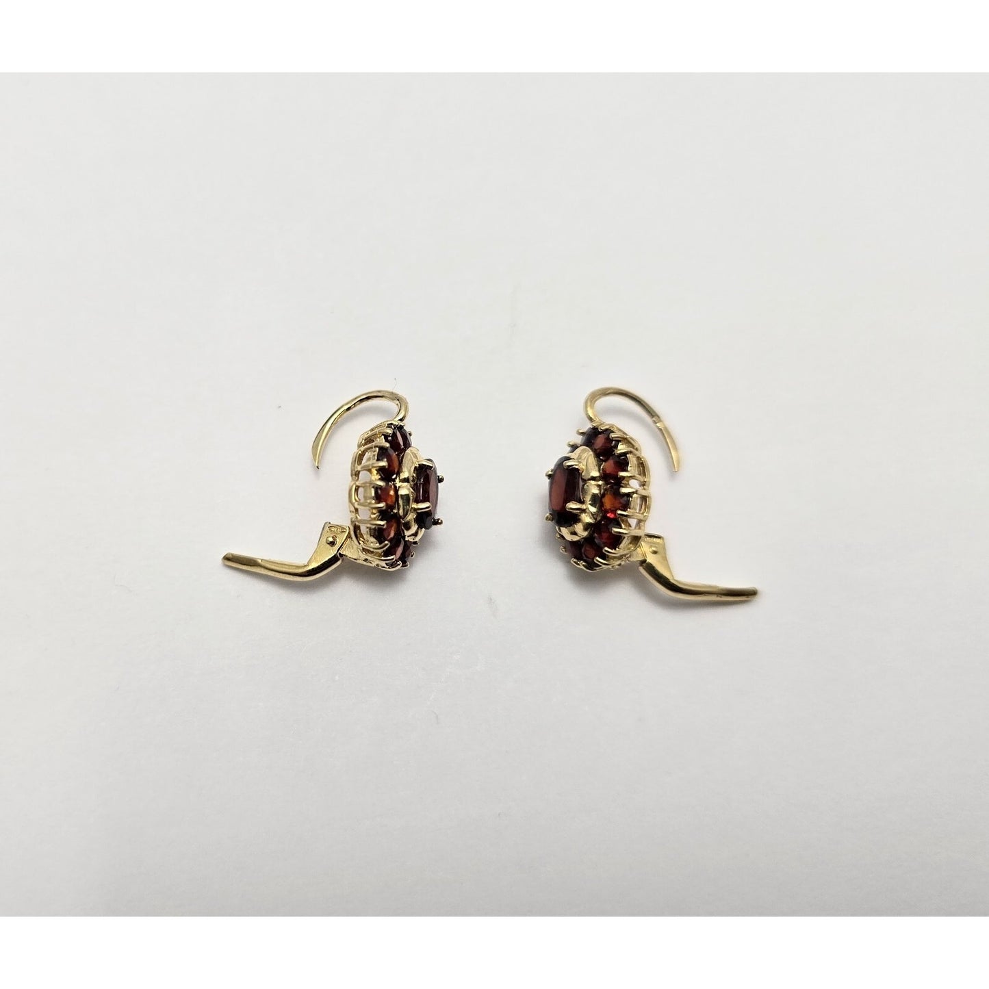 18K Yellow Gold Garnet Flower Hinged Earrings
