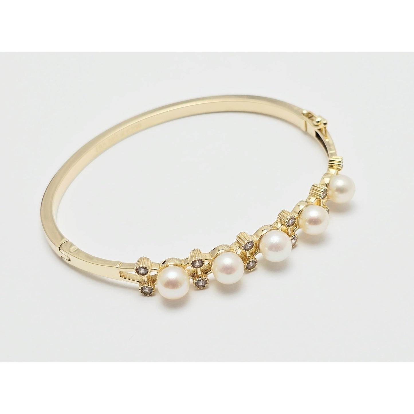14K Yellow Gold Pearl & CZ Bangle Bracelet
